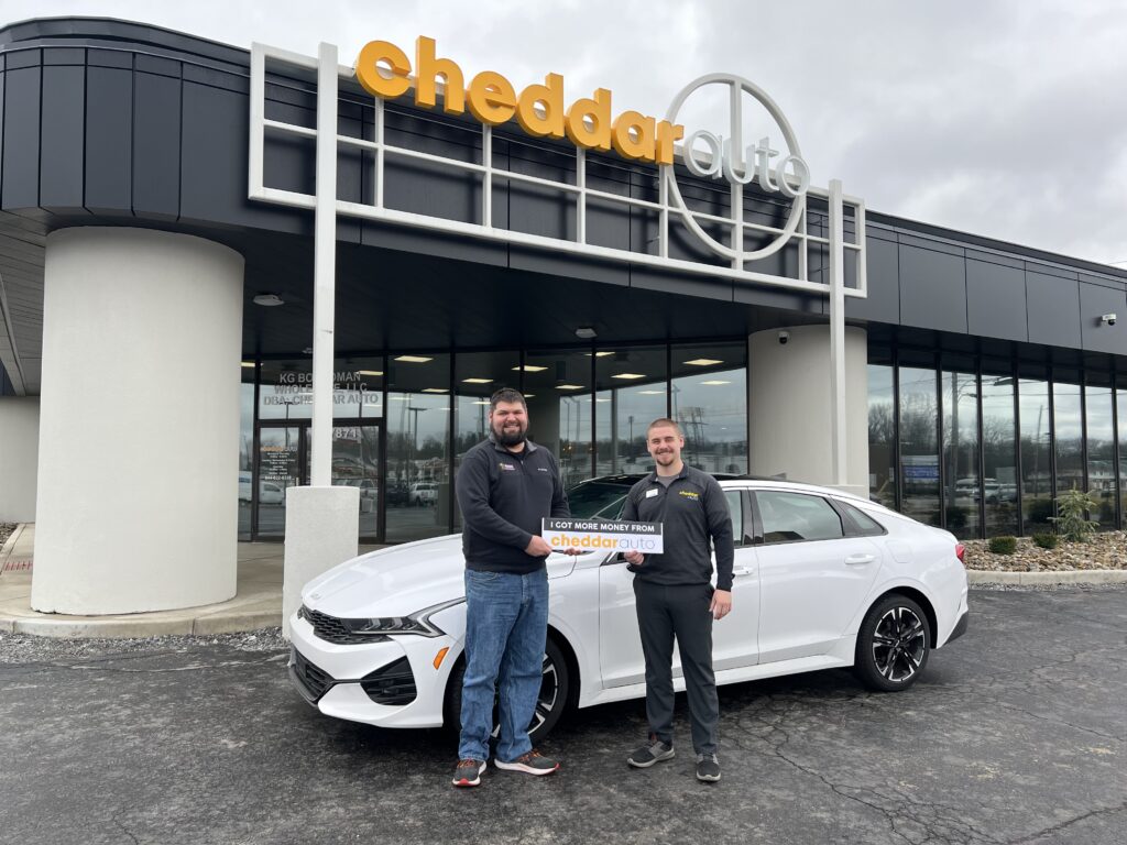 Aron D. Sells a 2022 Kia for More Cheddar!