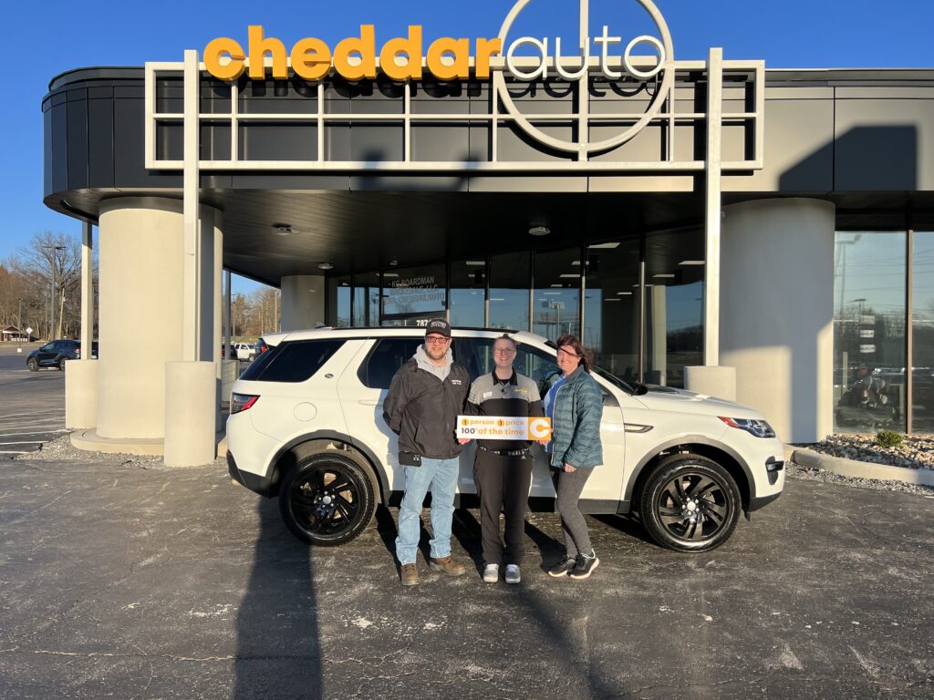 Brianne+Robert L. Sells a 2016 Land Rover for More Cheddar!